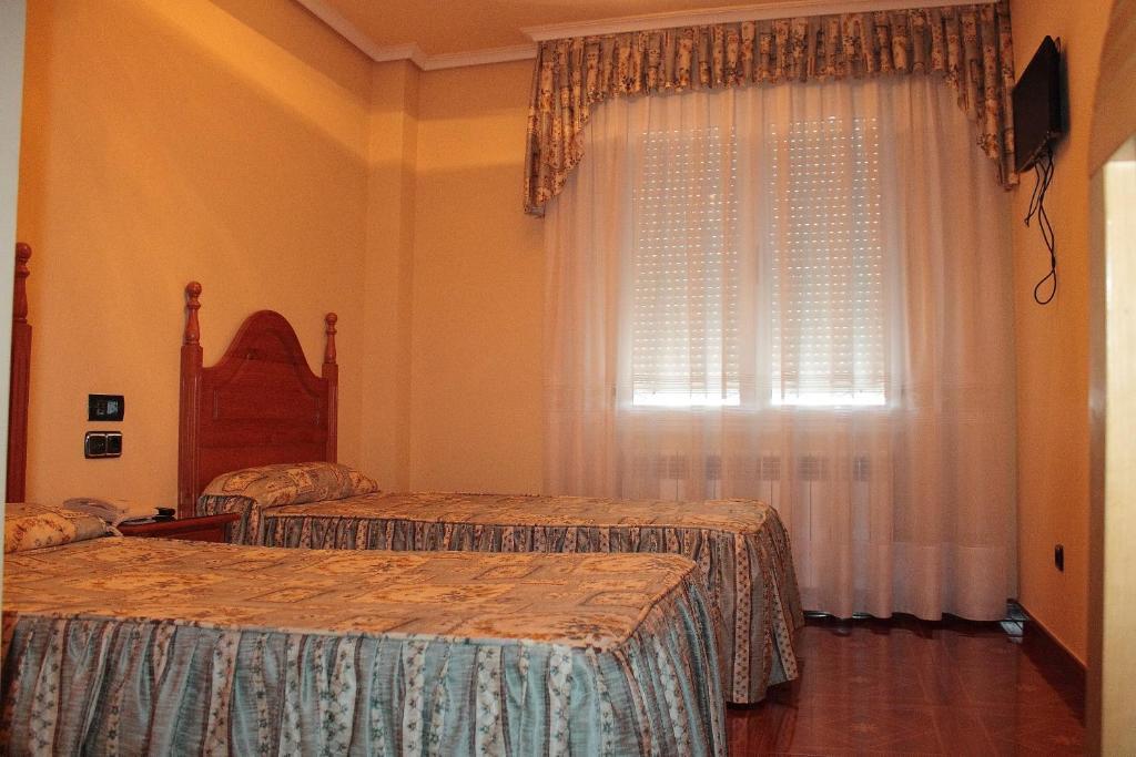 Hostal Castilla Benavente Phòng bức ảnh